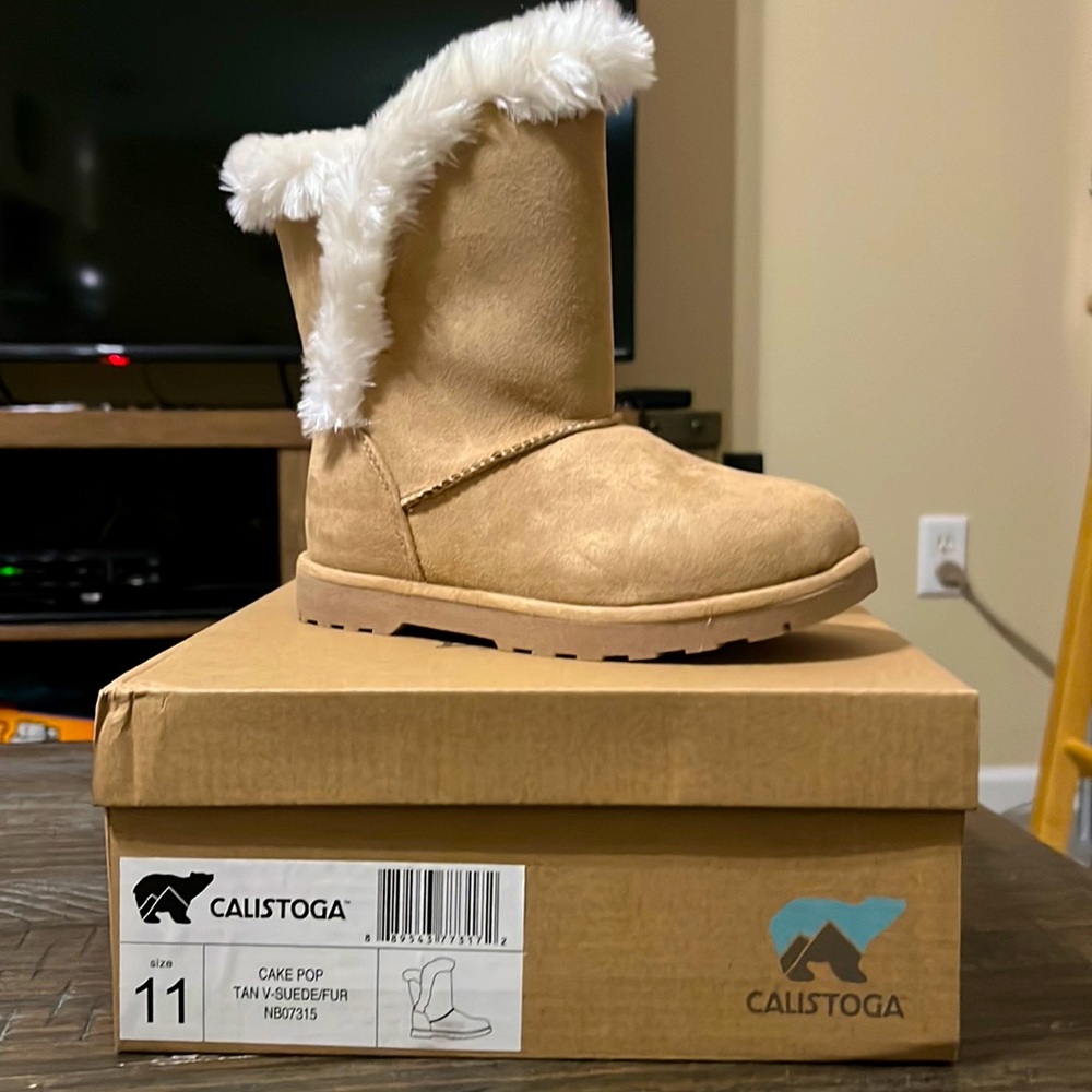 Girls Fur boots